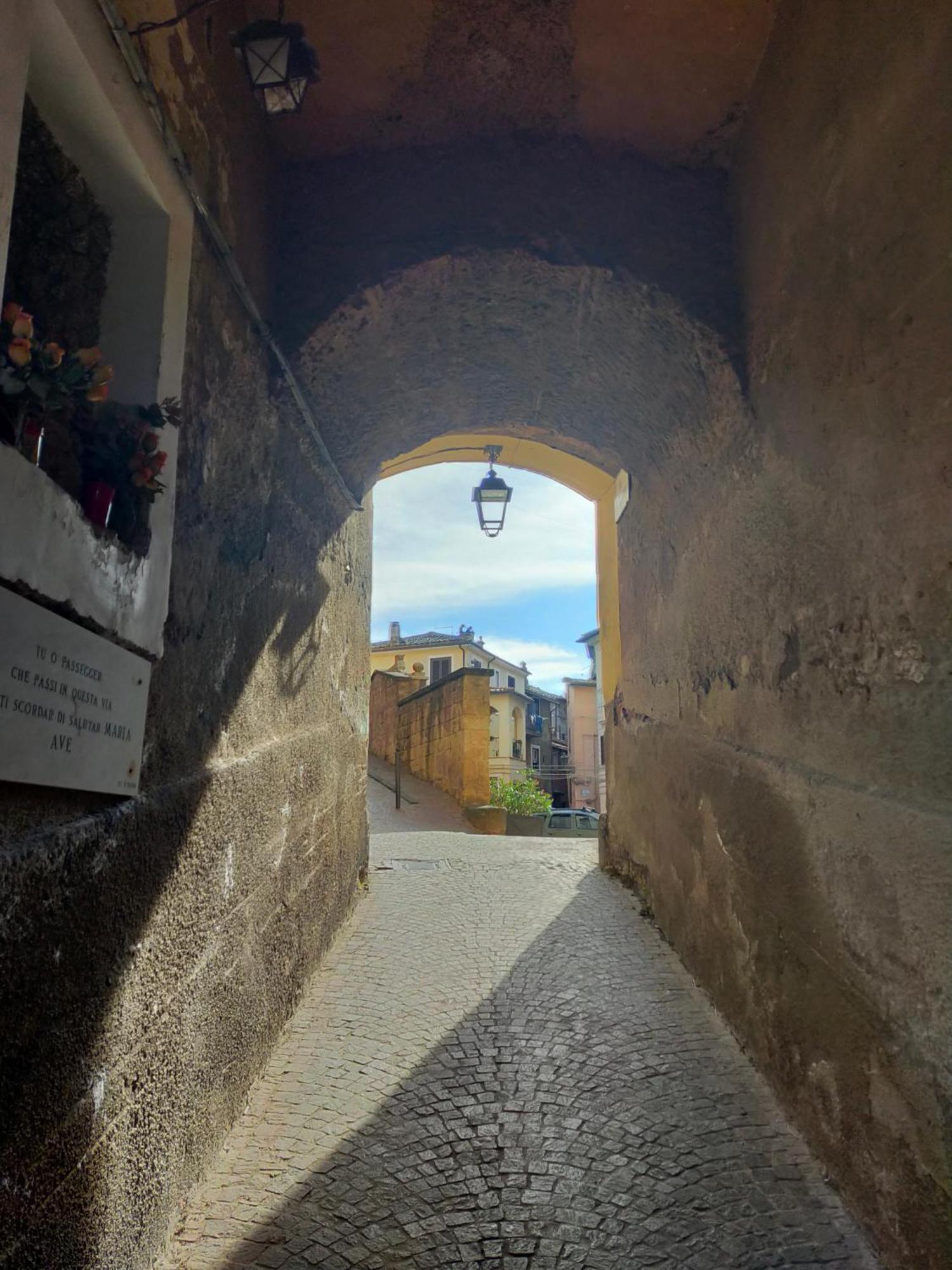Апартаменти Borgo Vecchio Carbognano Екстер'єр фото