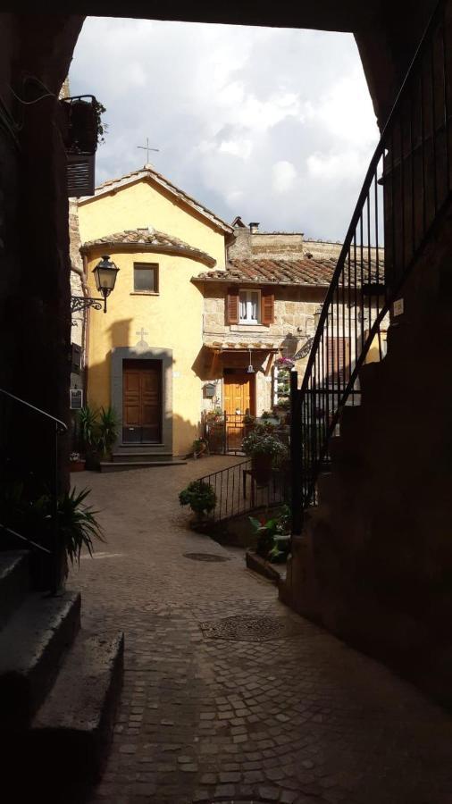 Апартаменти Borgo Vecchio Carbognano Екстер'єр фото